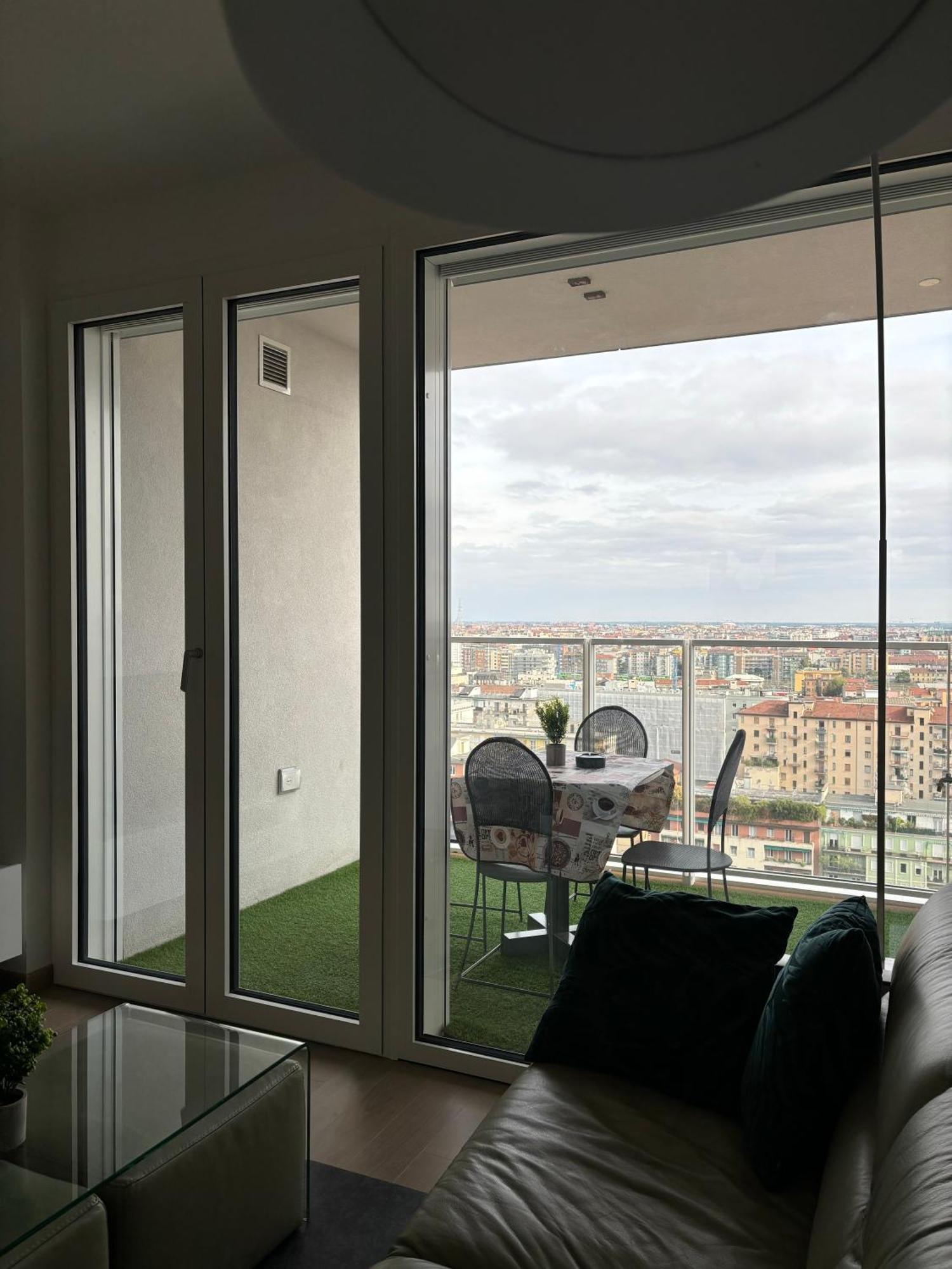 Torre Milano Skyview Suite Gym Pool & Rooftop Eksteriør billede